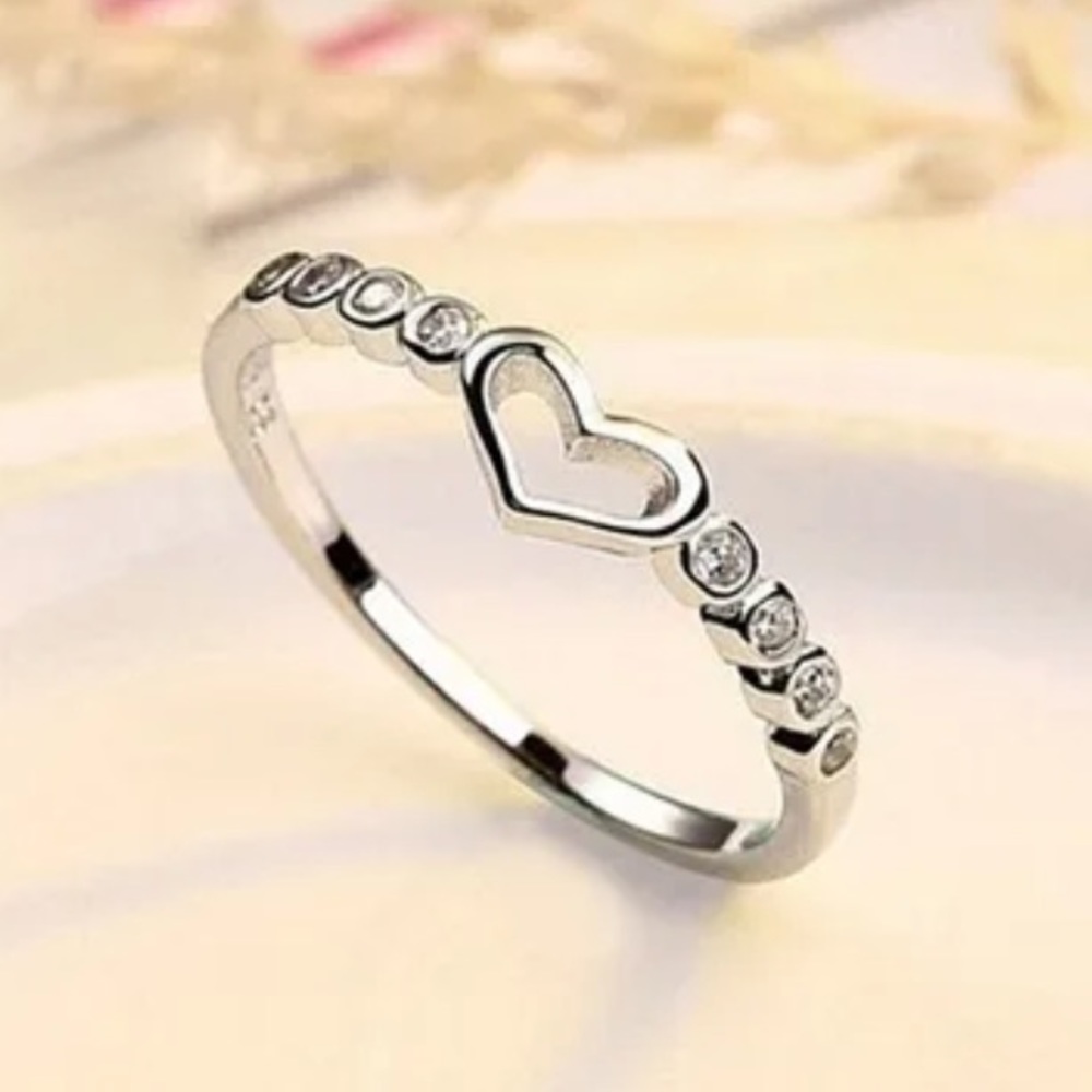 Love Ring Silver CZ Gemstone Heart Ring - Picture 4 of 5